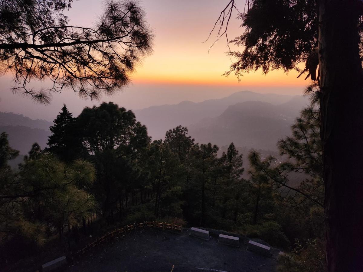 Mountain Golden Ray Apartment Mukteshwar Exterior photo