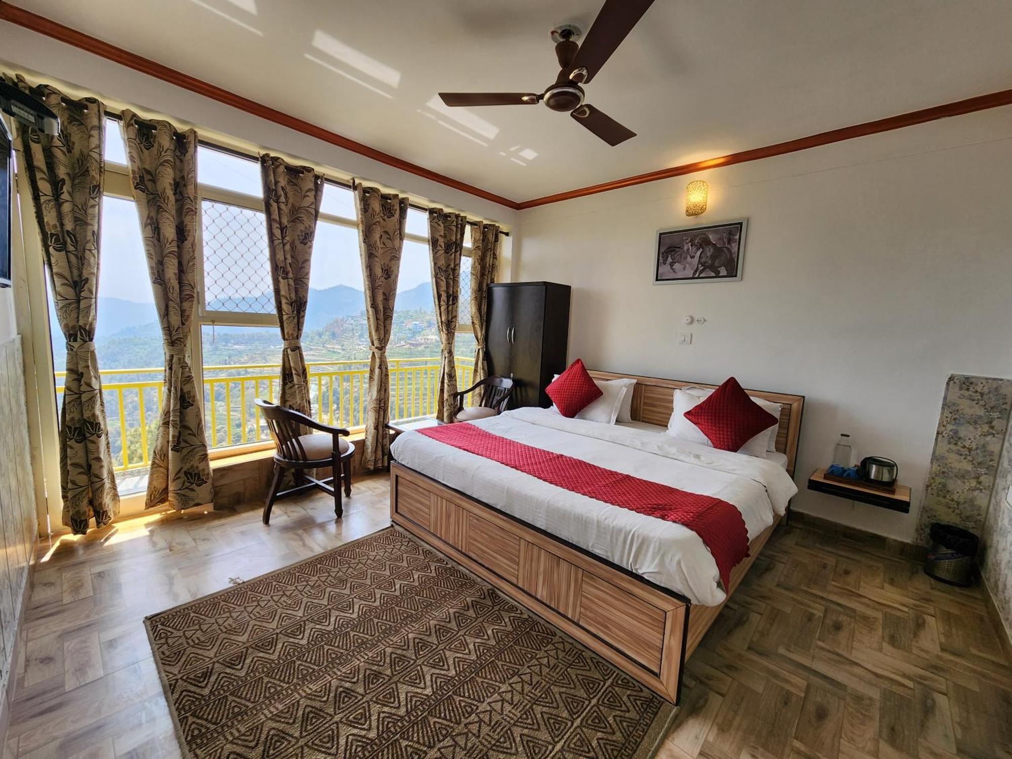 Mountain Golden Ray Apartment Mukteshwar Exterior photo