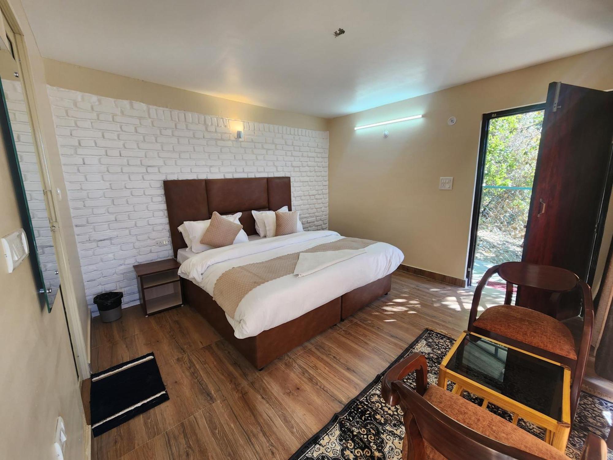 Mountain Golden Ray Apartment Mukteshwar Exterior photo